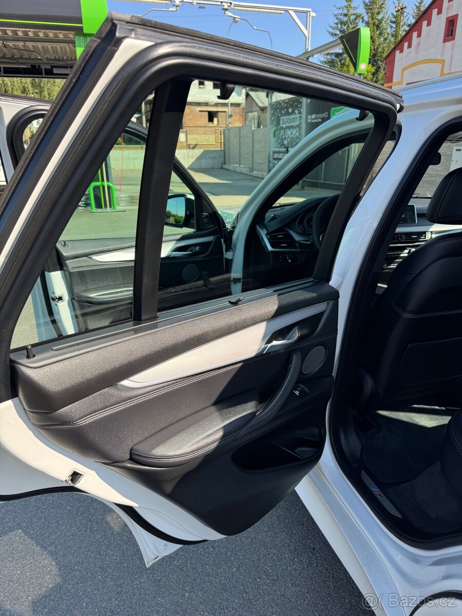 BMW X5, xDrive 40d, 230kw, plná výbava - 9