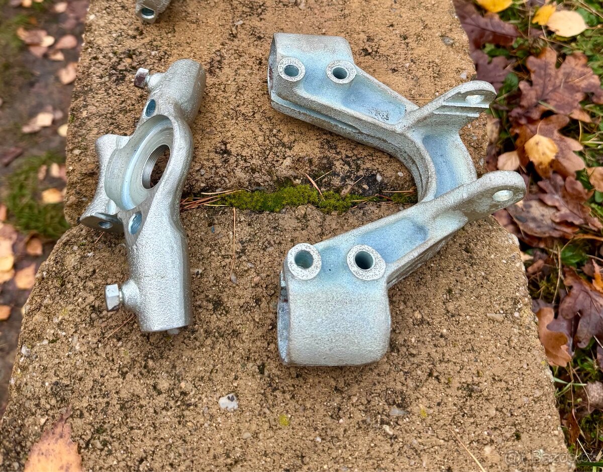 Jawa perak, Ogar 350 - podkova a držák - 9