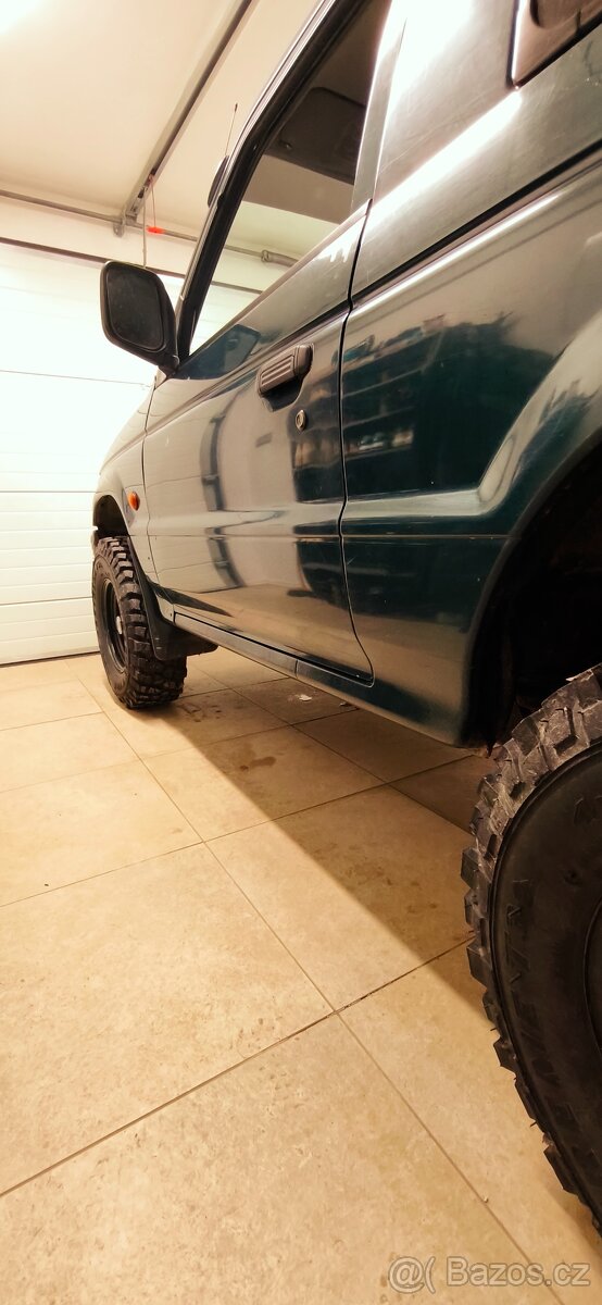 Pajero 2 2.5 - 9