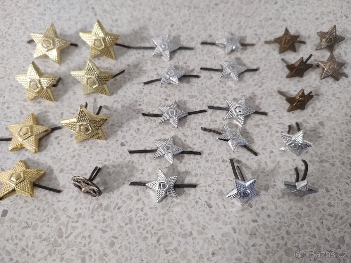 Vojenské odznaky a přezky - 9