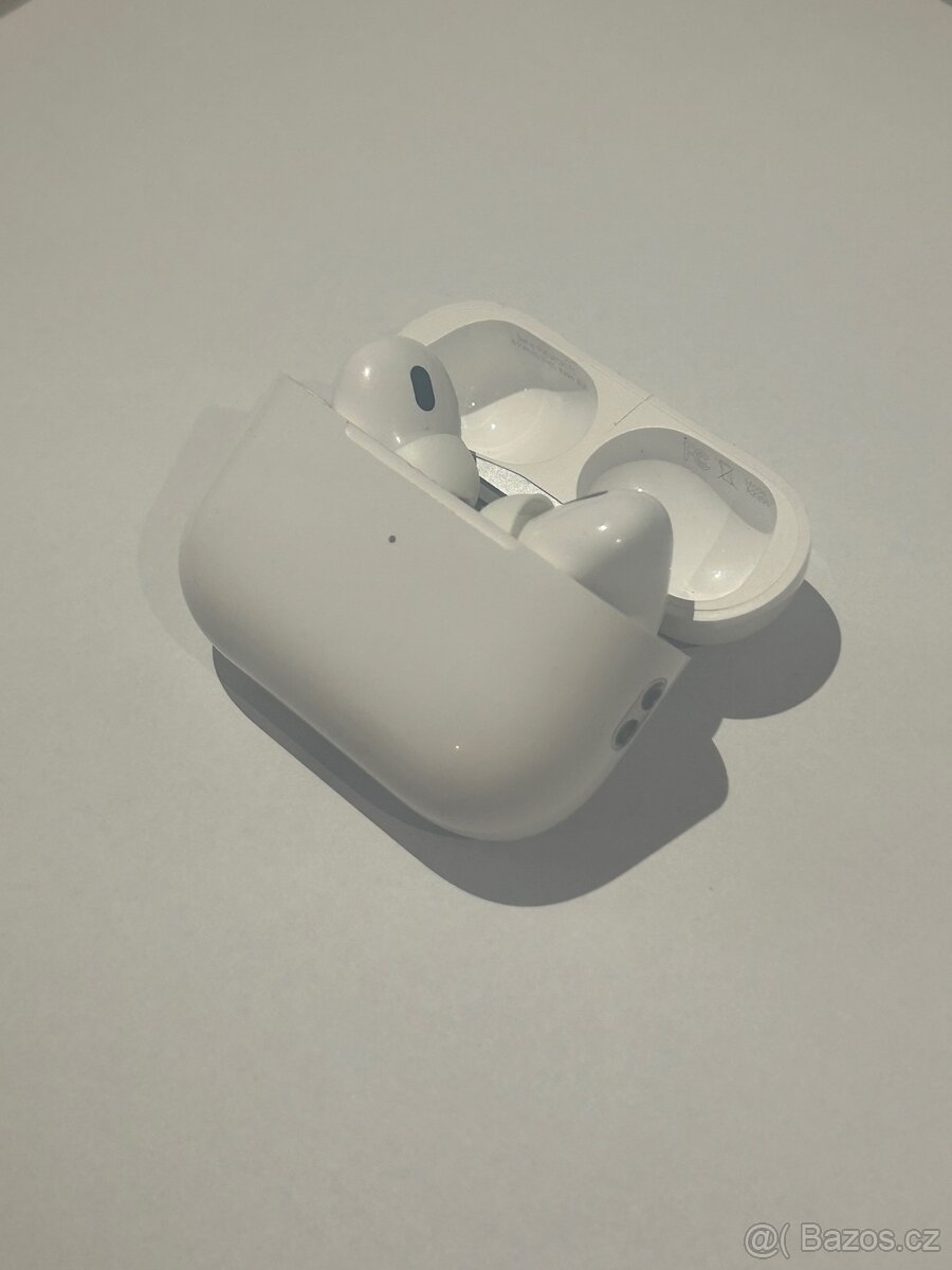 Apple AirPods Pro 2 - 9