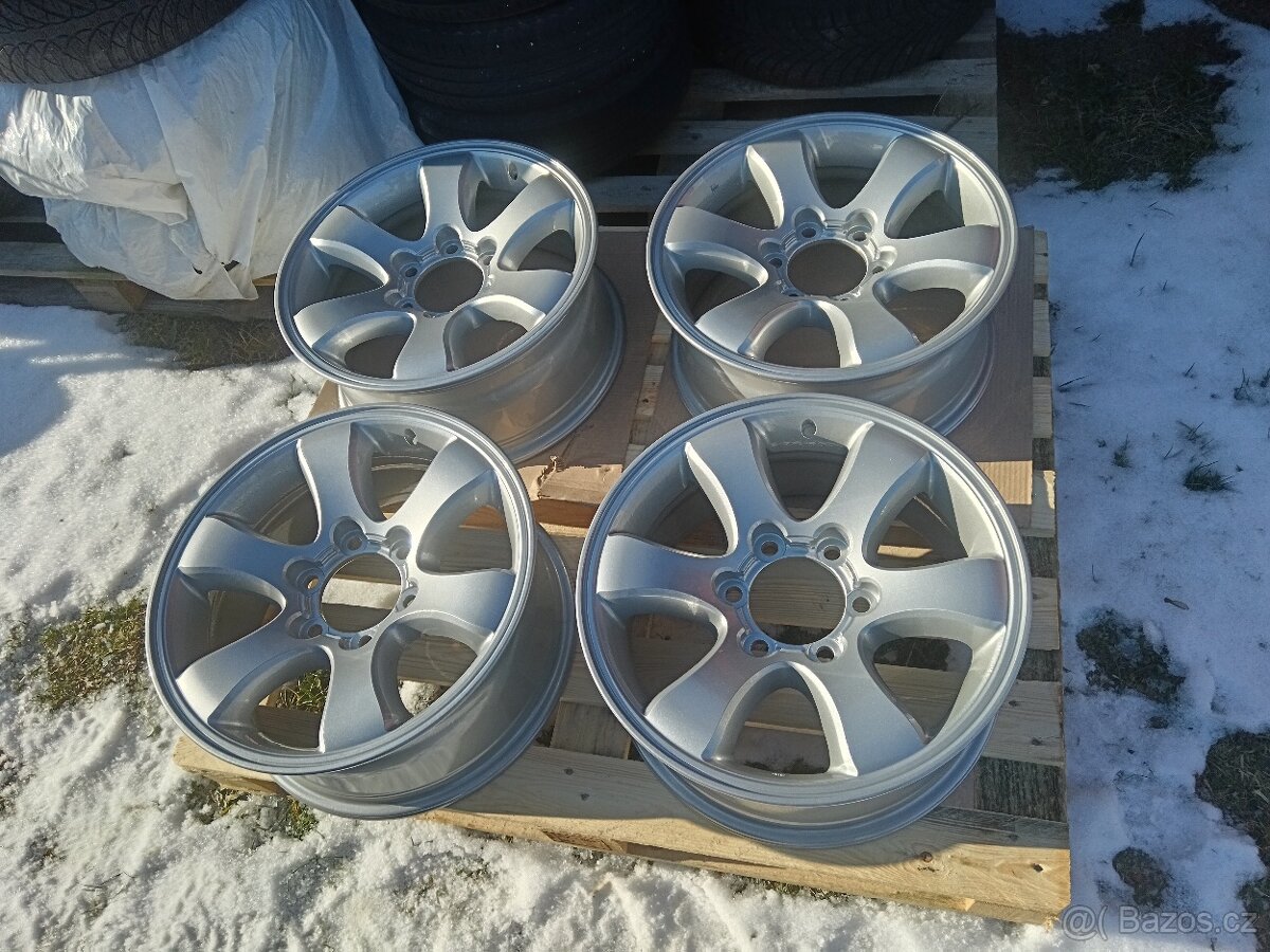 Sada Alu-Toyota HILUX - 9