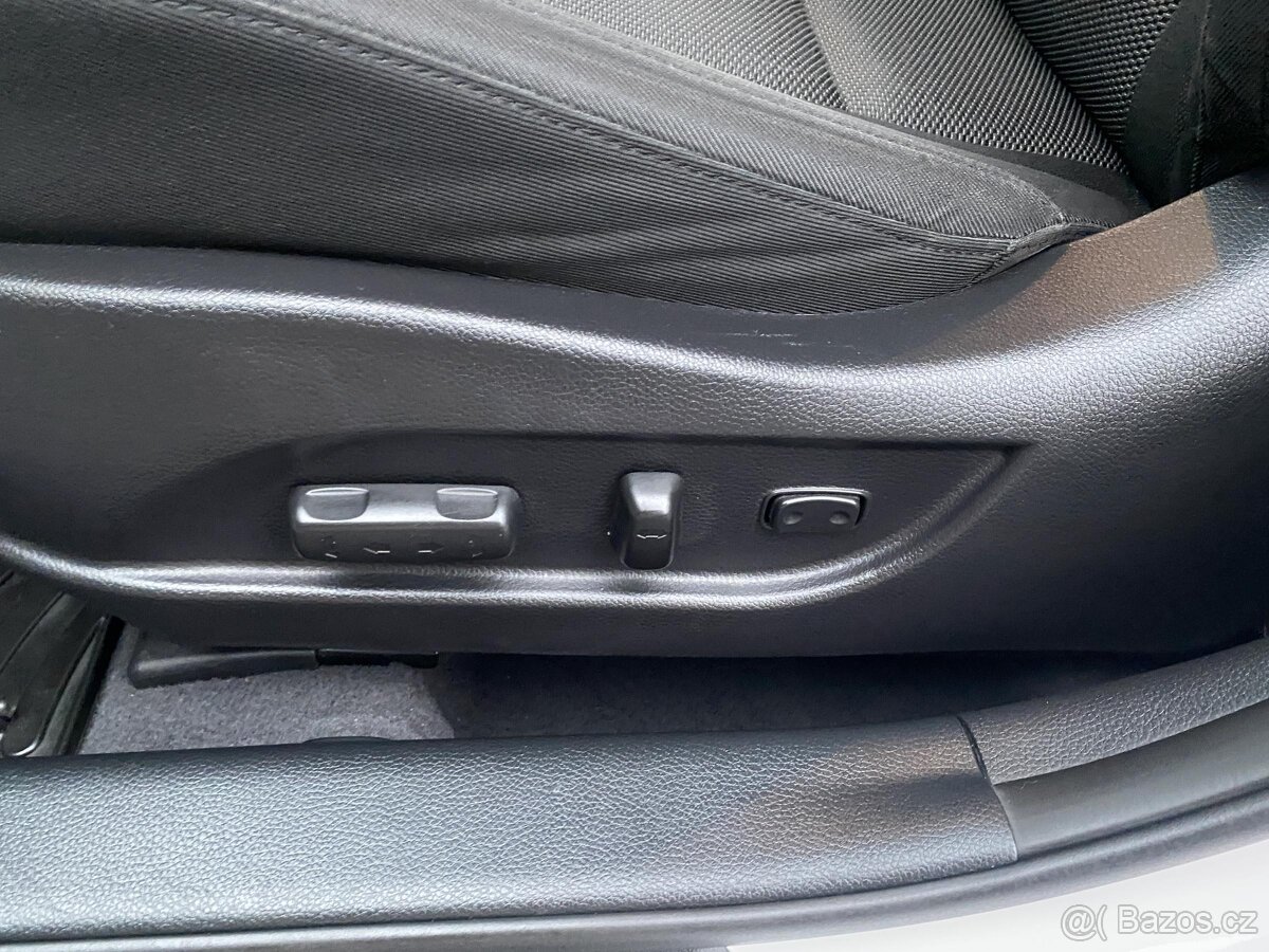 Hyundai I40 1.7 CRDi , 100 kW nafta, 2014 - 9