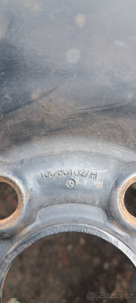 Sada zimáků na plecháčích octavia 1 - 9