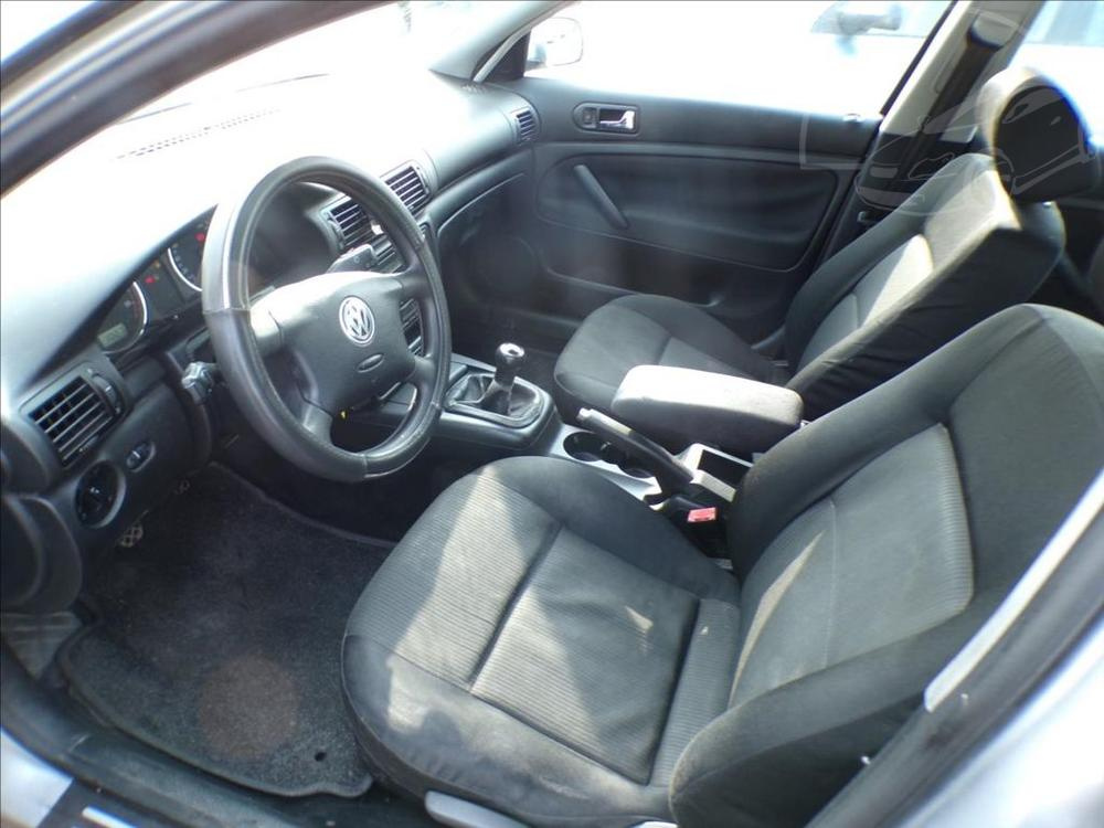 Volkswagen Passat 1,9 TDI - 9