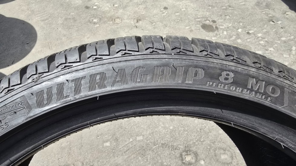 Zimní pneu 225/40/18 Good Year - 9