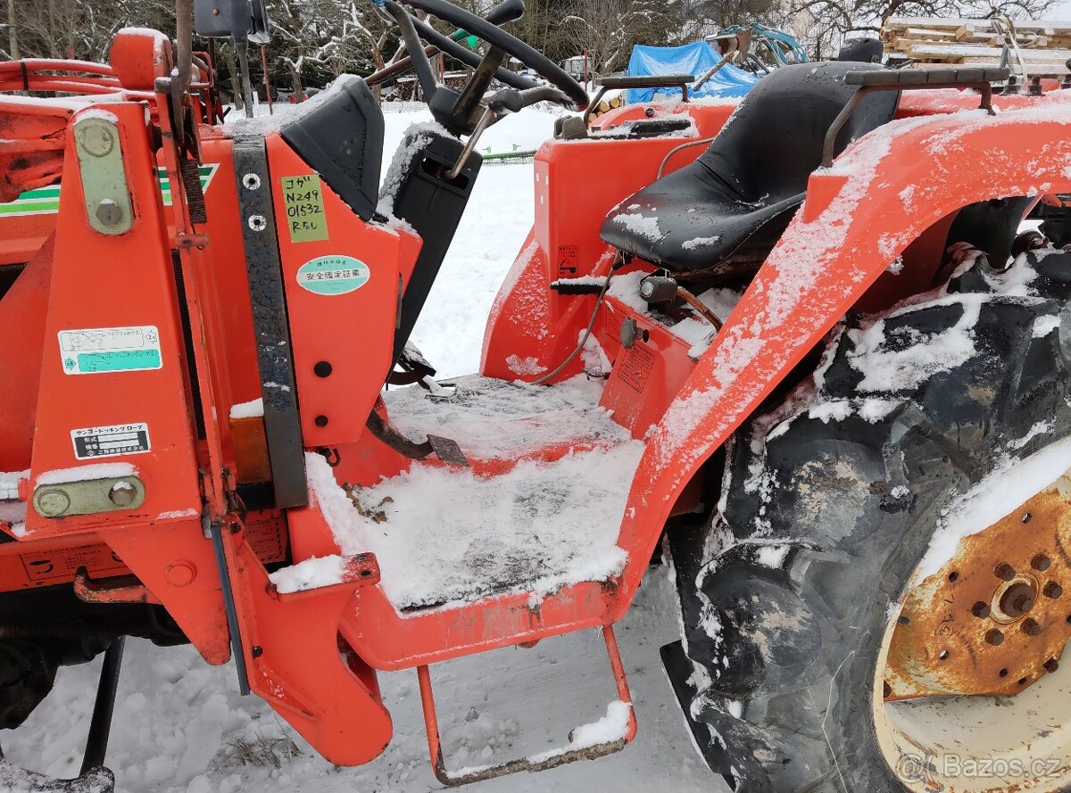 Malotraktor Hinomoto - 9