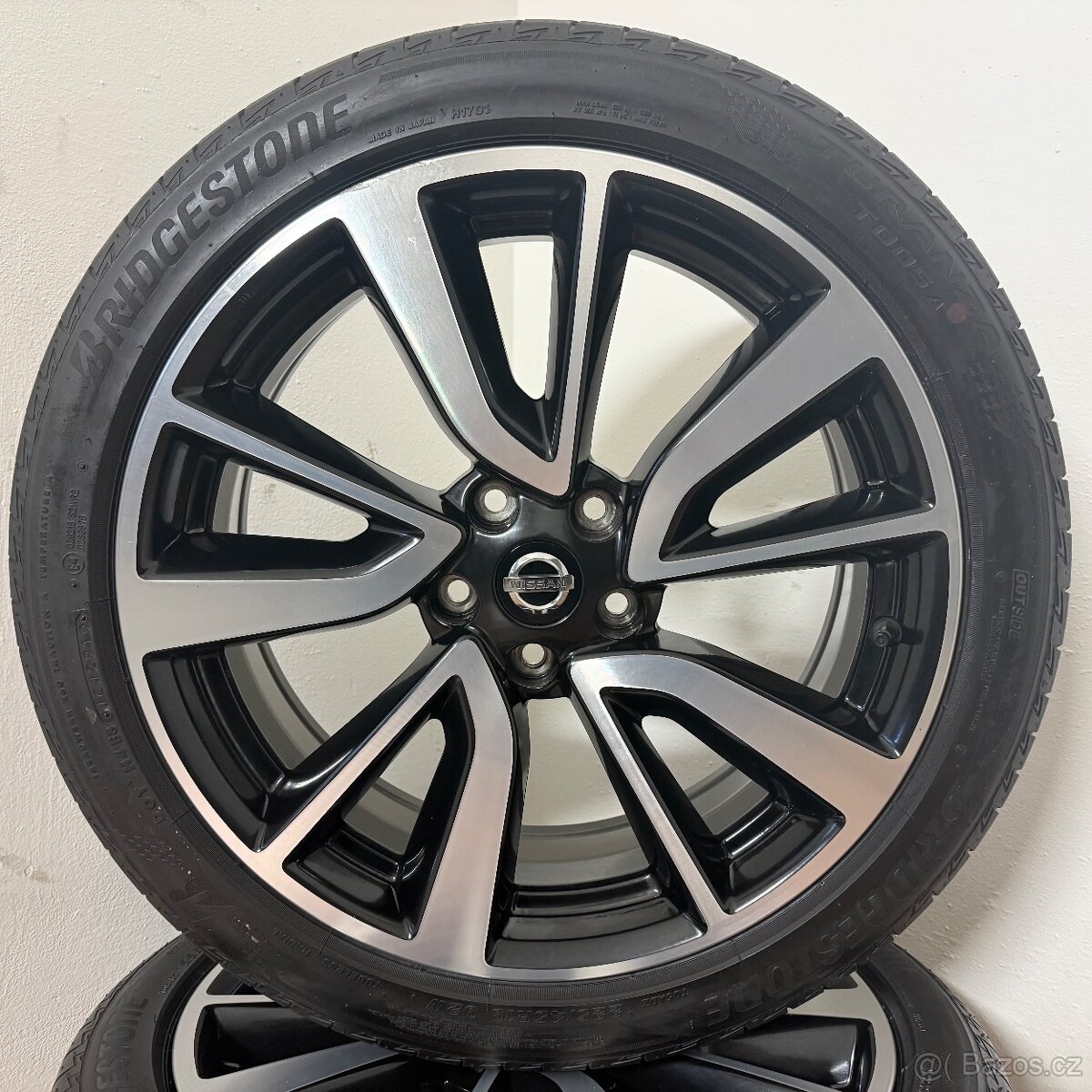 NISSAN QASHQAI 5x114,3 R19 ET40+LETNÍ 225/45R19 7m - 9