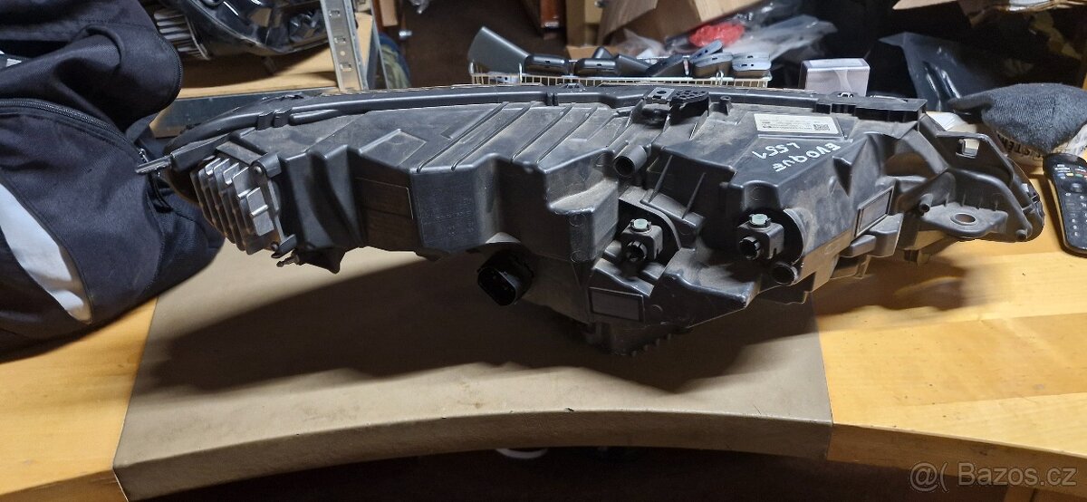 Leve predni svetlo range rover evoque L551 - 9