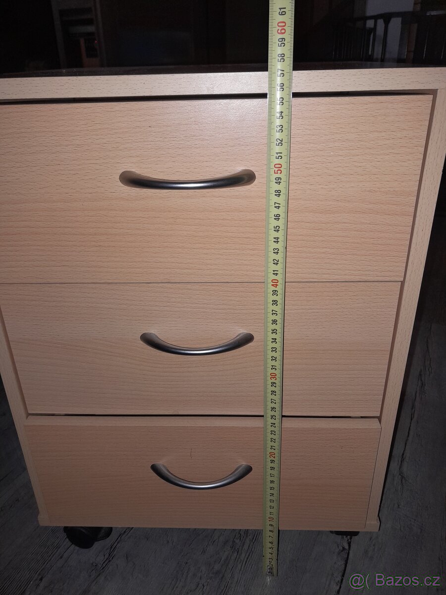 Stůl na PC s kontejnerem - 9