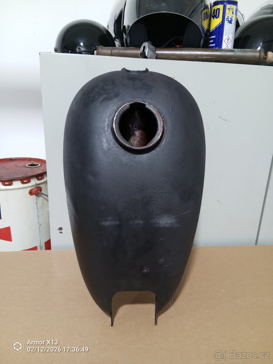 ČZ 150 C nádrž - 9