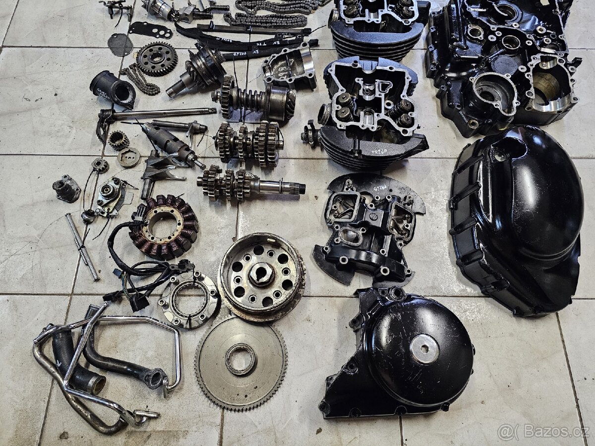 Části motoru Suzuki VL 800 vl800 Intruder Volusia - 9