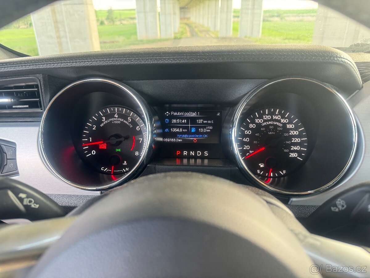 Ford Mustang GT 5.0 V8 Cabrio SLEVA - 9