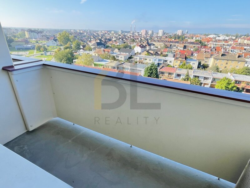 Pronájem bytu 1+1 s lodžií – ul. Brandlova, Hodonín - 9