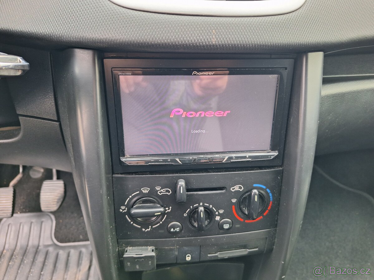 Peugeot 207 benzin 1,4i - 9