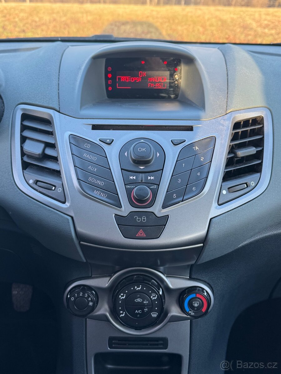 Ford fiesta 1.2 2010 - 9