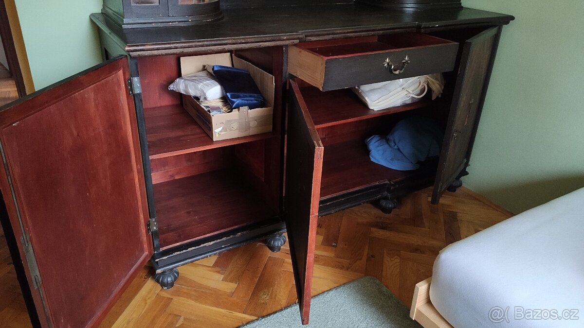 Starožitné bifé, sekretář, skříň - 9