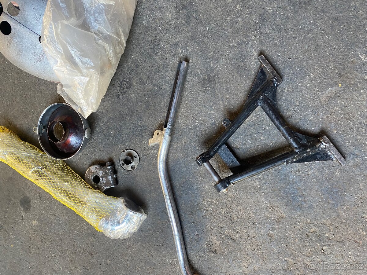 Jawa pařez 550 /555 - 9