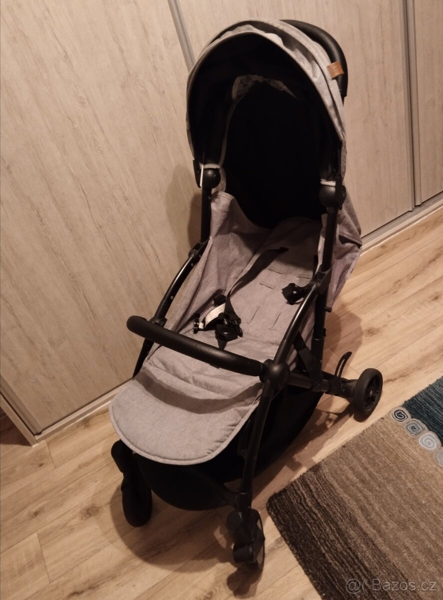 Cestovní kočárek - 9