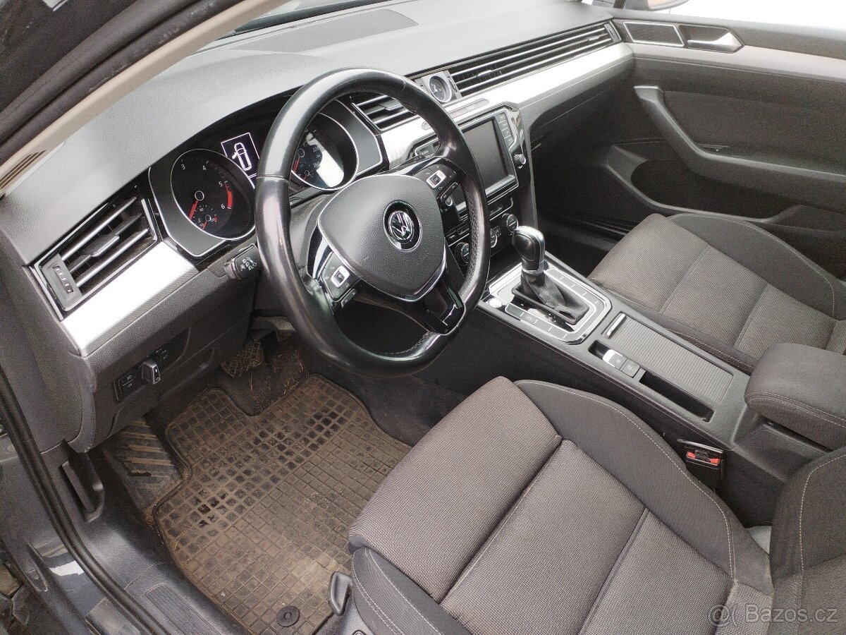 Prodám VW Passat 2,0 TDI, 110 kw,dsg - 9
