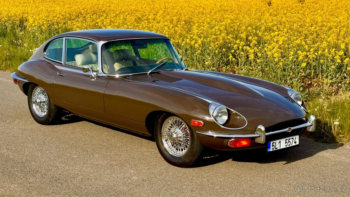 🏁 Jaguar E-Type Series 2 4.2 2+2 (1970) - 9