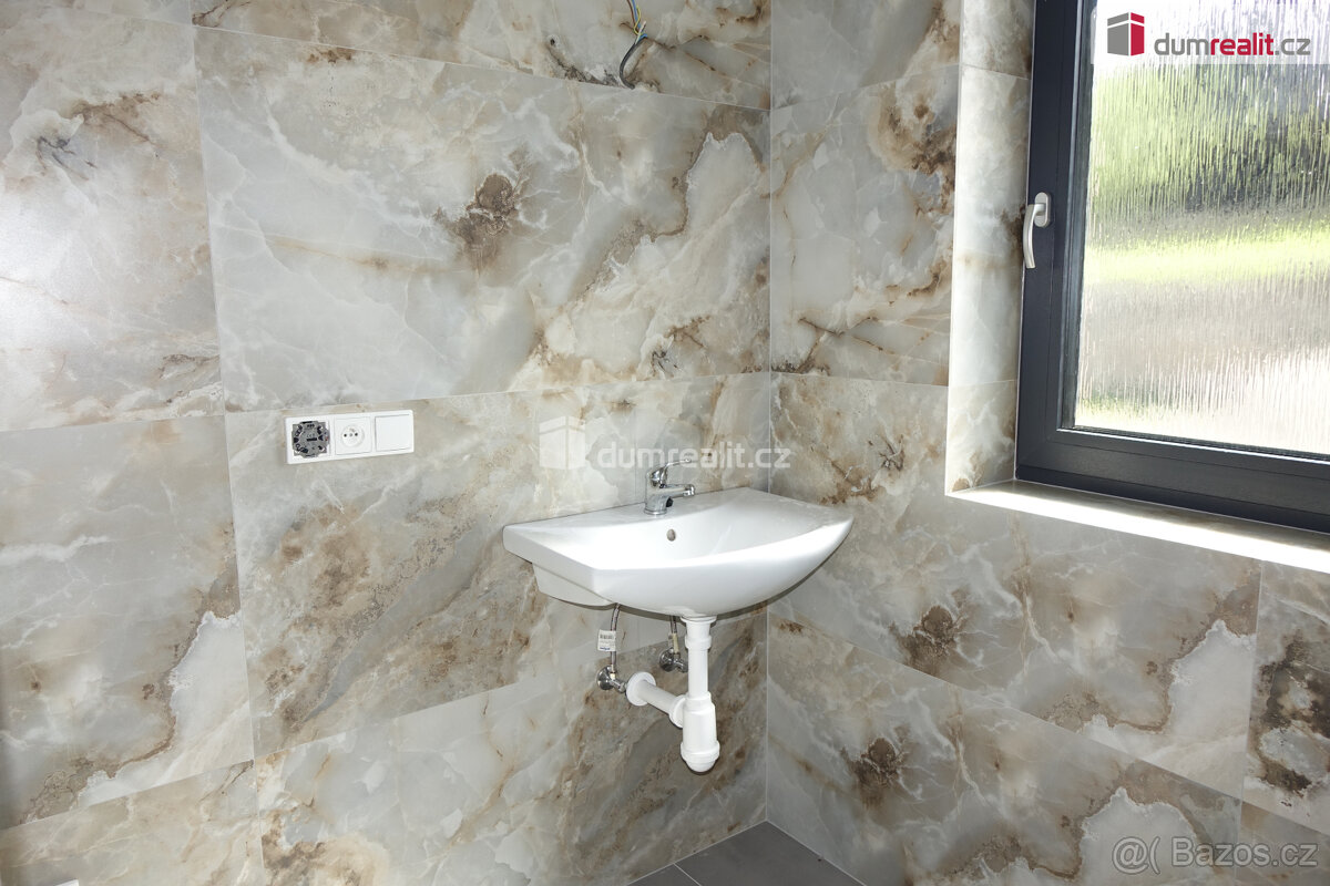 Prodej rodinného domu 5+kk, Libež, okr. Benešov - 9