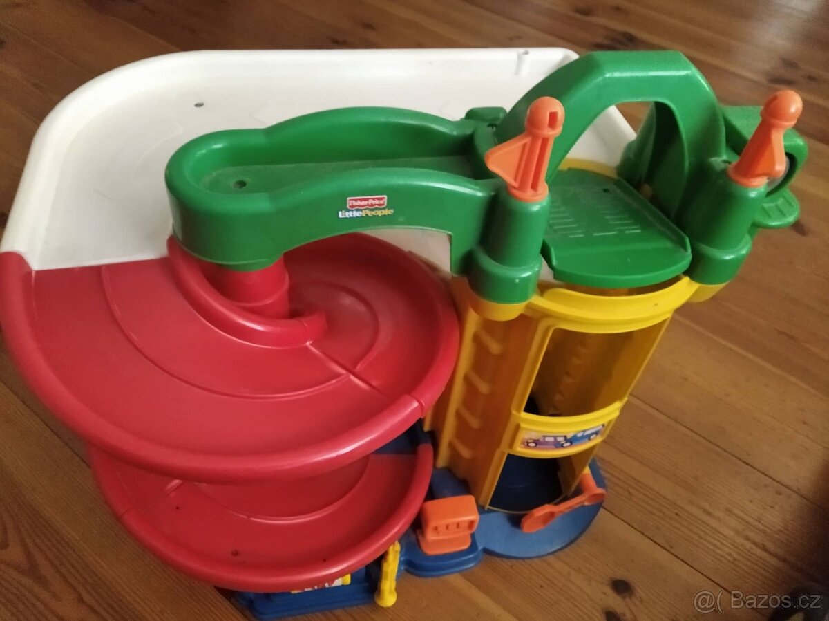 Plastové aktivní hračky - 9