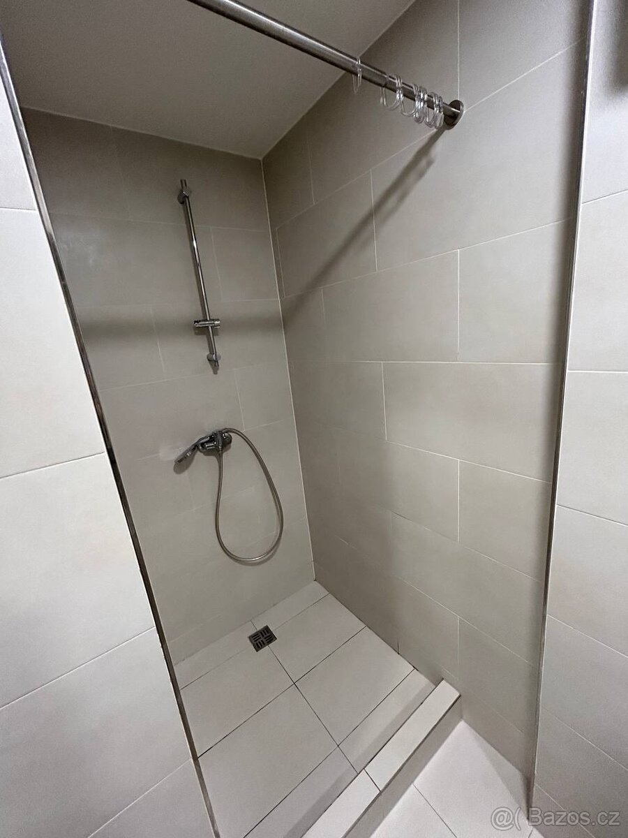 byt (loft) 1+kk, 30m2 v ul. Poděbradská, Praha 9 - Vysočany - 9