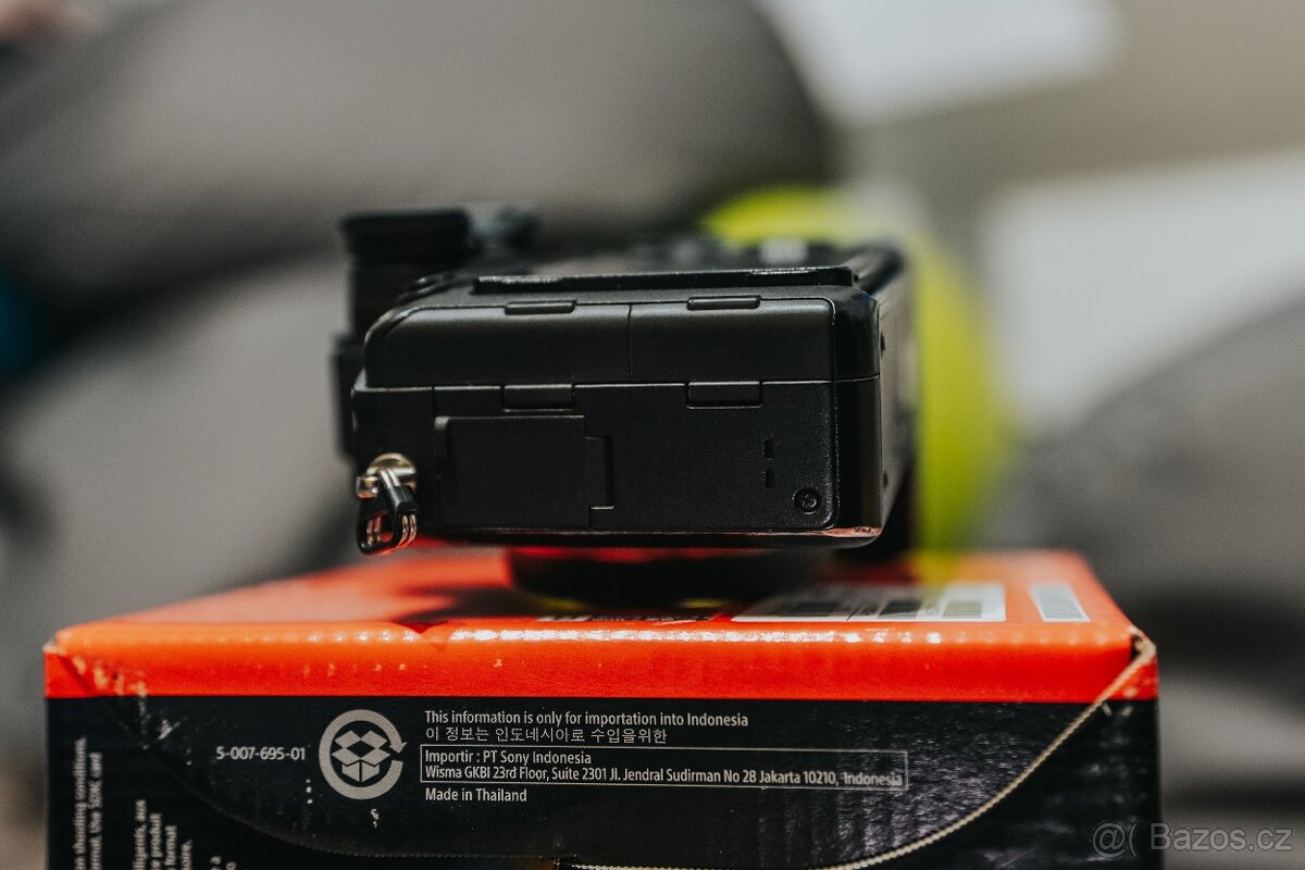 Sony a7RIV - kompletní balení - 9