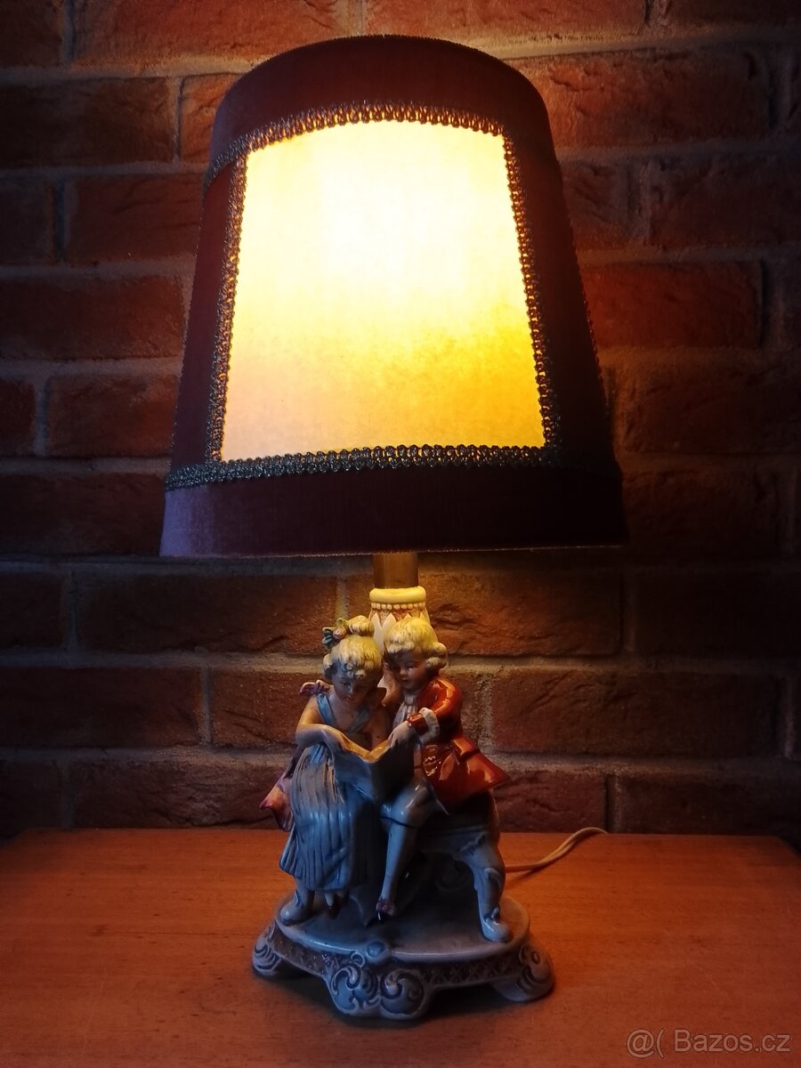 V Ý P R O D E J ... Krásná figurální stolní lampa. - 9