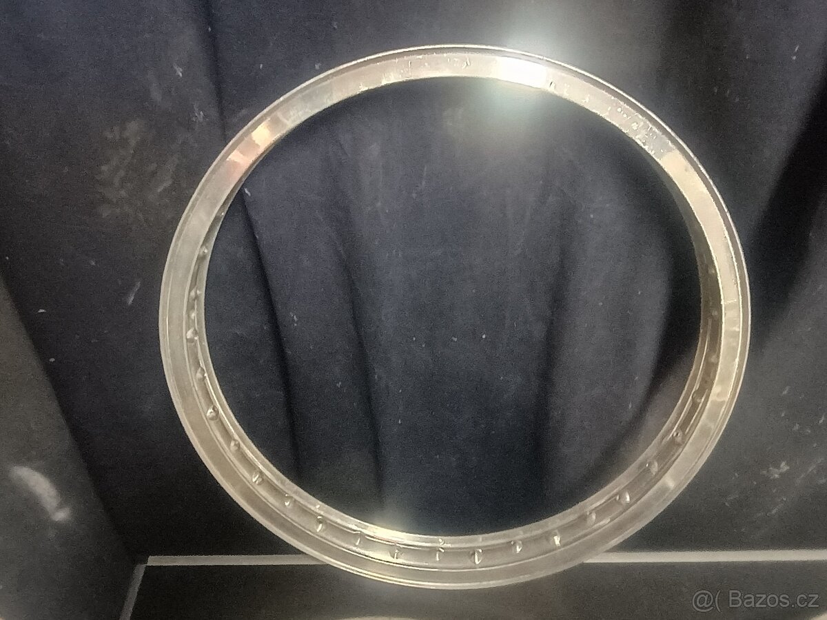 Rafky Acront Borrani - 9