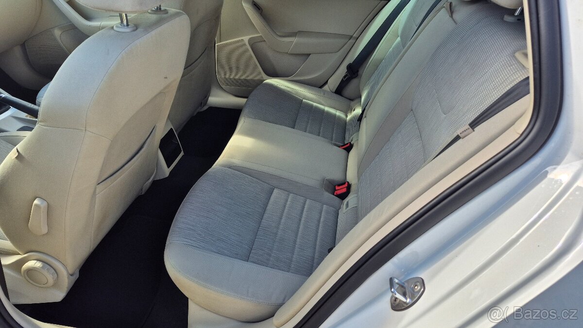 Škoda Octavia III Combi 1.4 TSi Elegance - 9