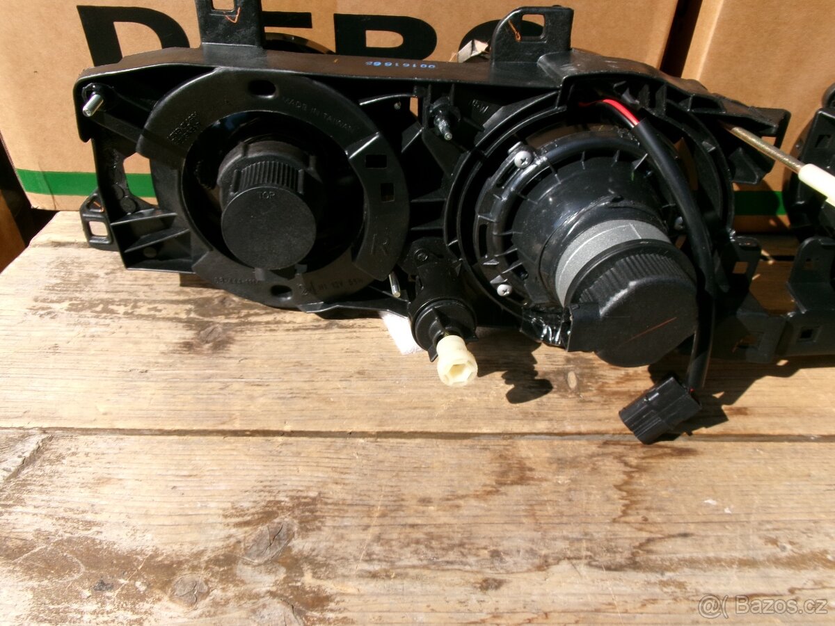 BMW E -32 , E 34 - Přední světla kouřová - 9