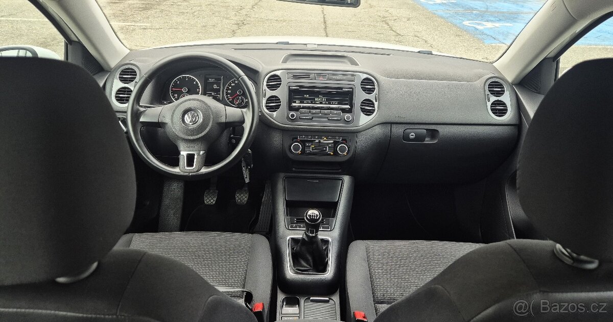 VW TIGUAN 2.0TDI 1 MAJITEL 106 TIS.KM AUT. KLIMA PARK AUT - 9