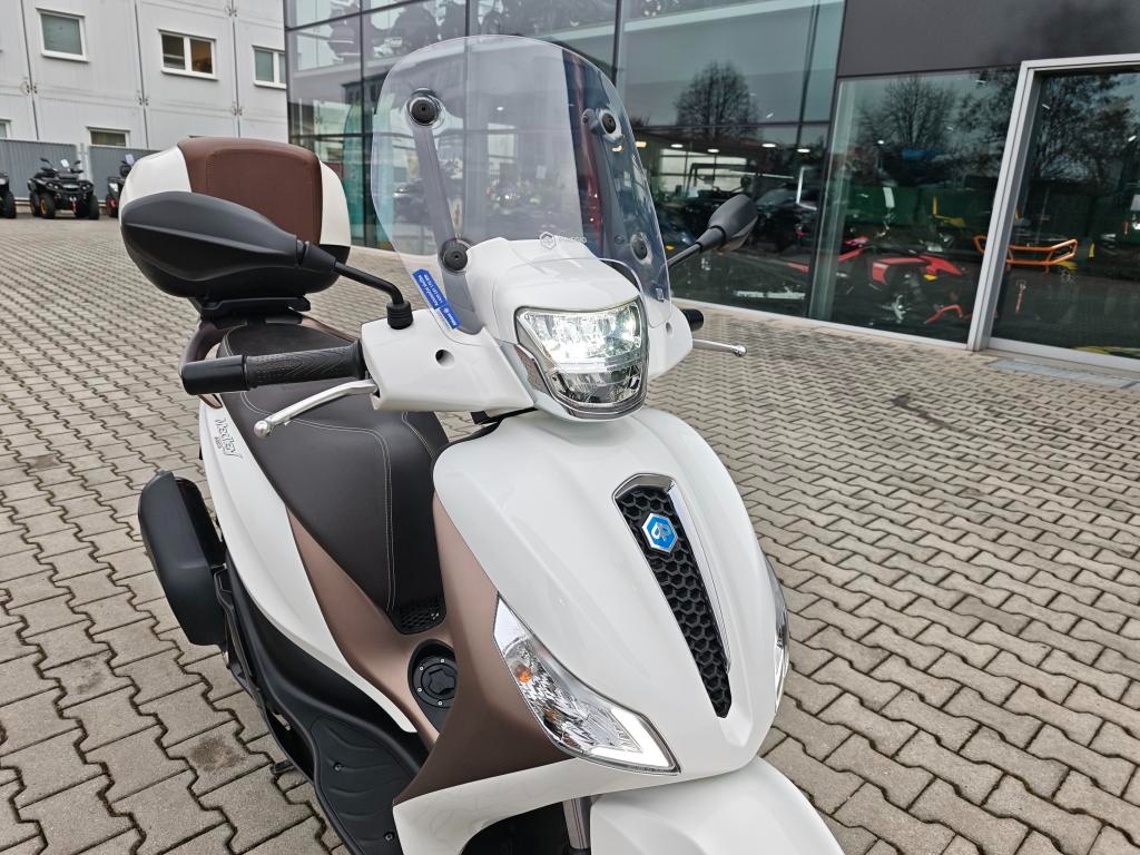Piaggio Medley 125, najeto 1.364 Km - 9