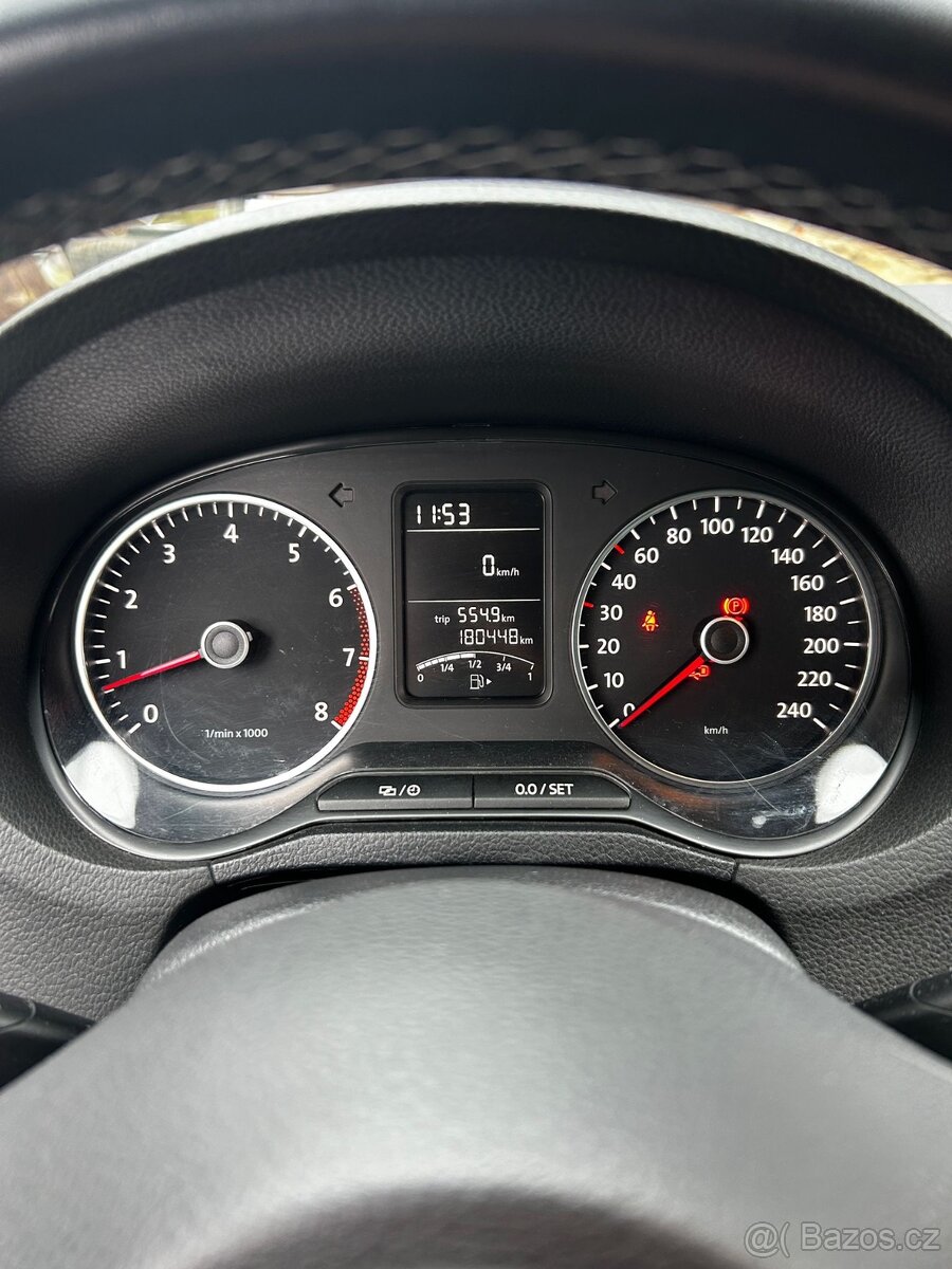 Volkswagen polo 6R - 9