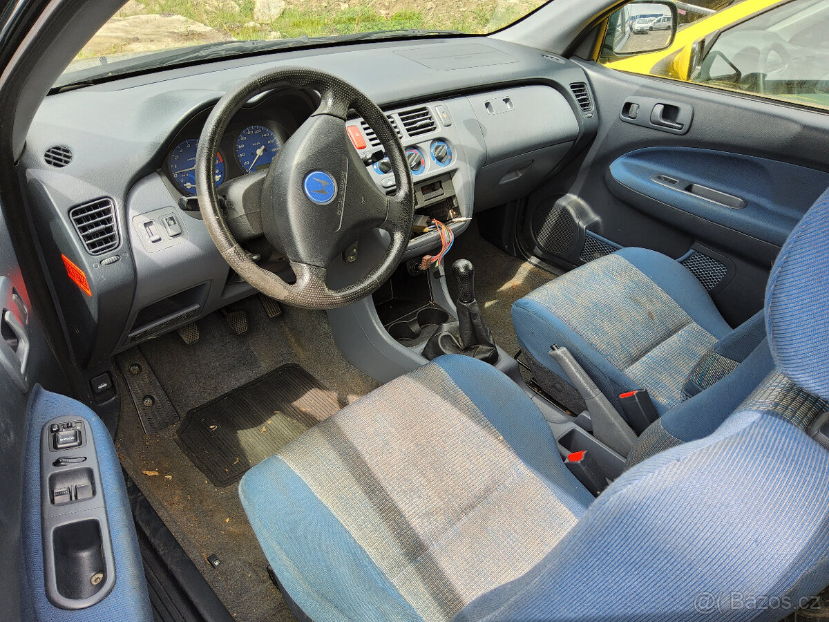 Honda HR-V 1,6 16V 1999 - pouze dily - 9