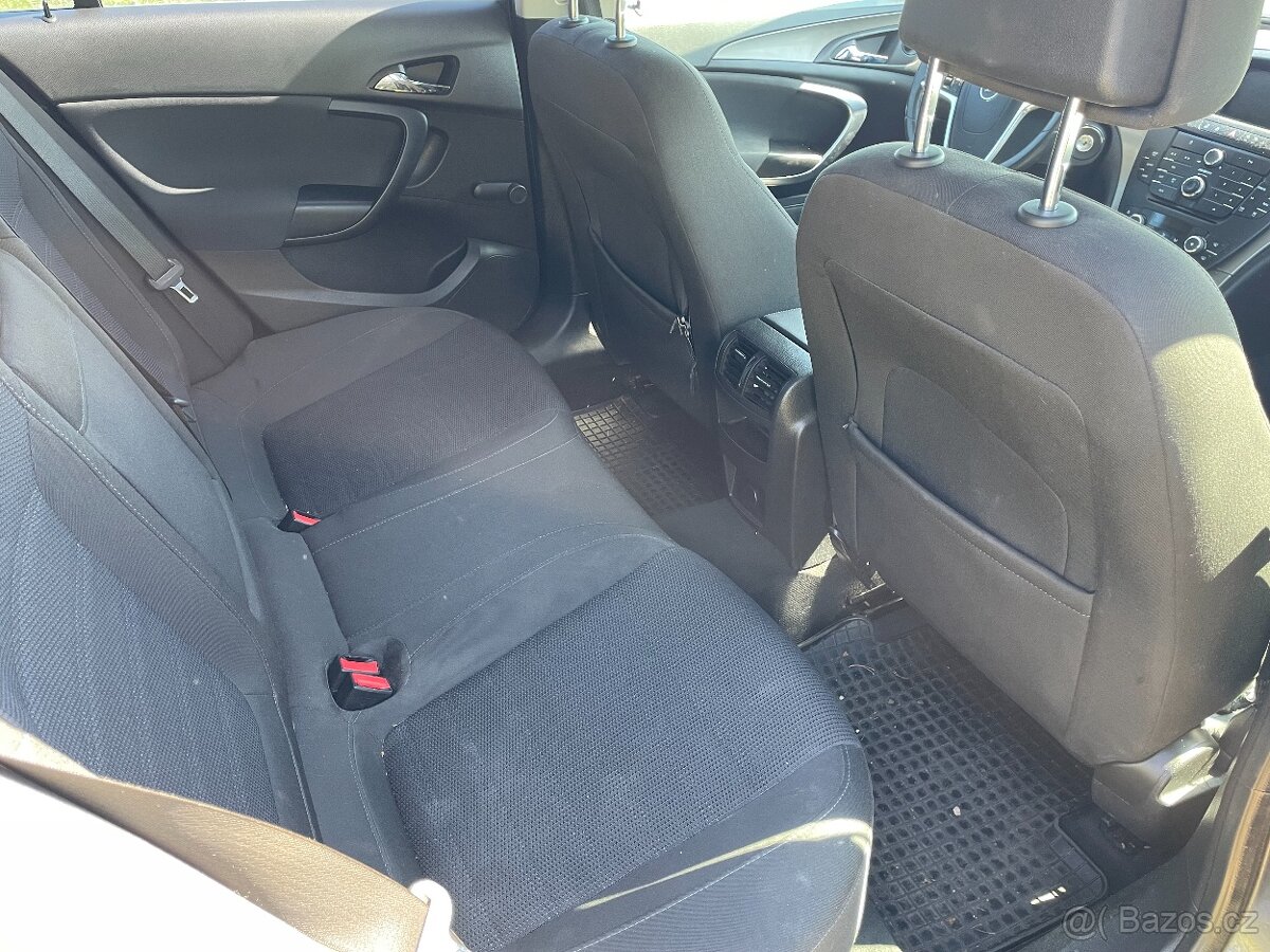 Opel Insignia A 1.8i 103kW Rok 2009 Náhradní díly - 9