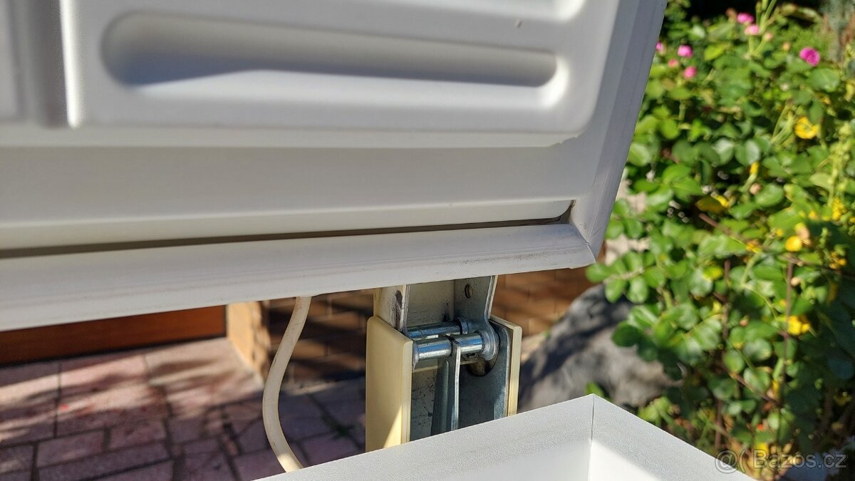 Pultový mrazák ELECTROLUX ECM 2255 - 9