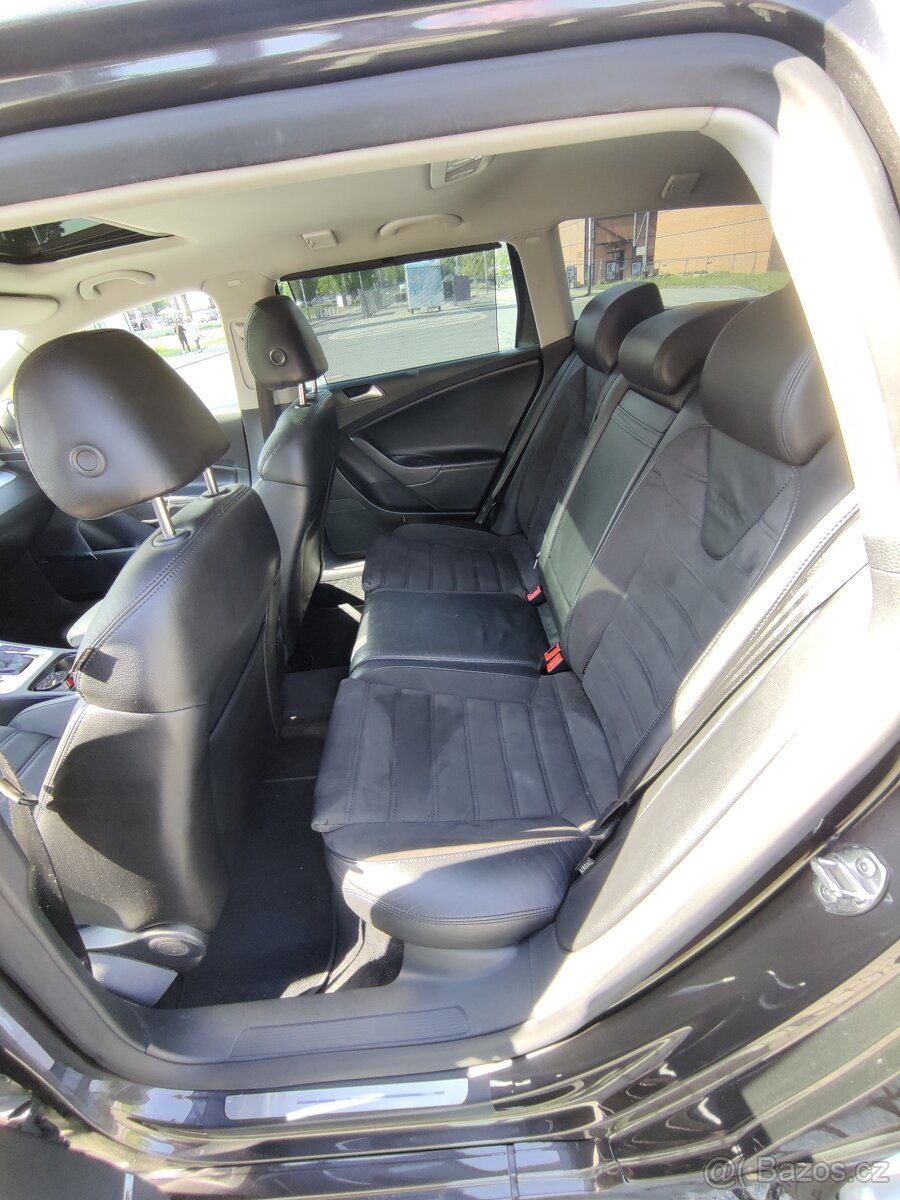 Volkswagen Passat R36 3.6 V6 220kW – TOP výbava - 9