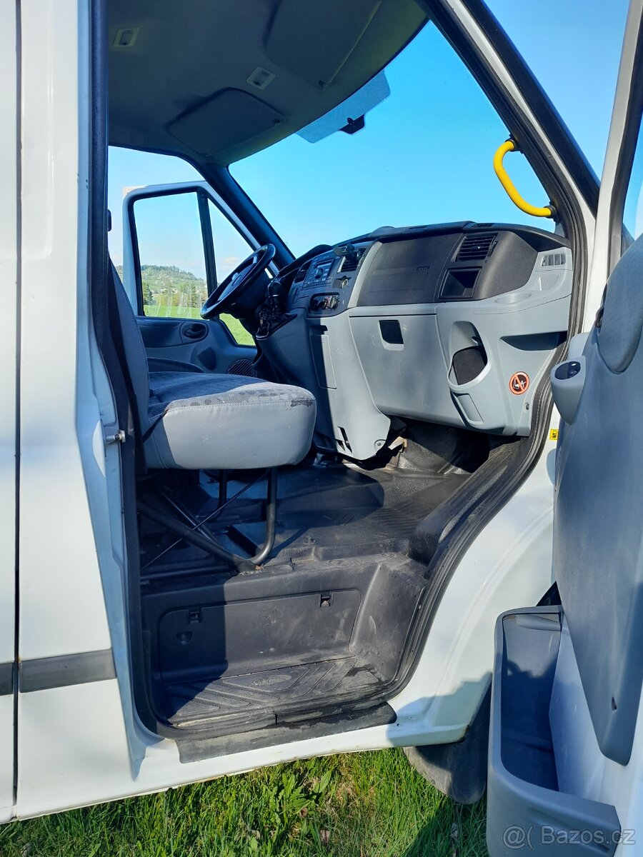 Ford Transit 300L - 9