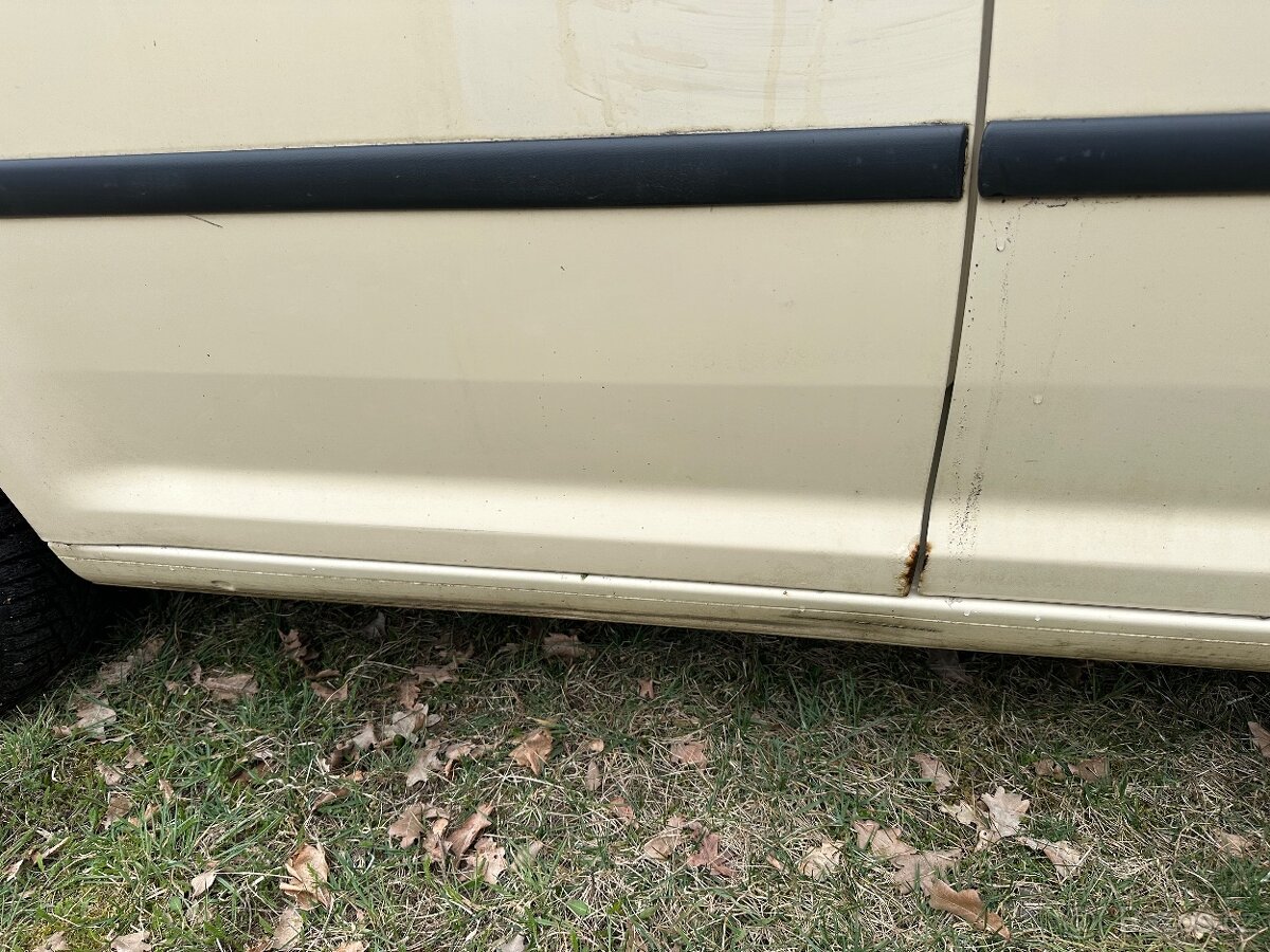 Vw caddy cng 2.0 rok 2007 - 9