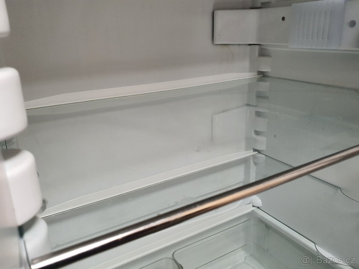 MIELE A++ pěkná TOP úsporná lednice s mrazákem - 9