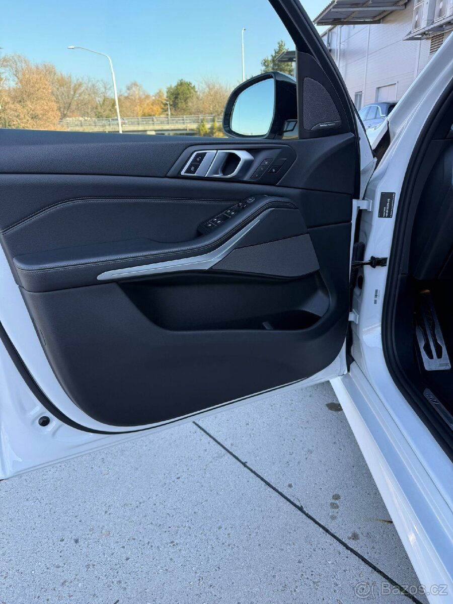 BMW X5 3.0 X Drive, ///M, 81800 km mod 2020 - 9