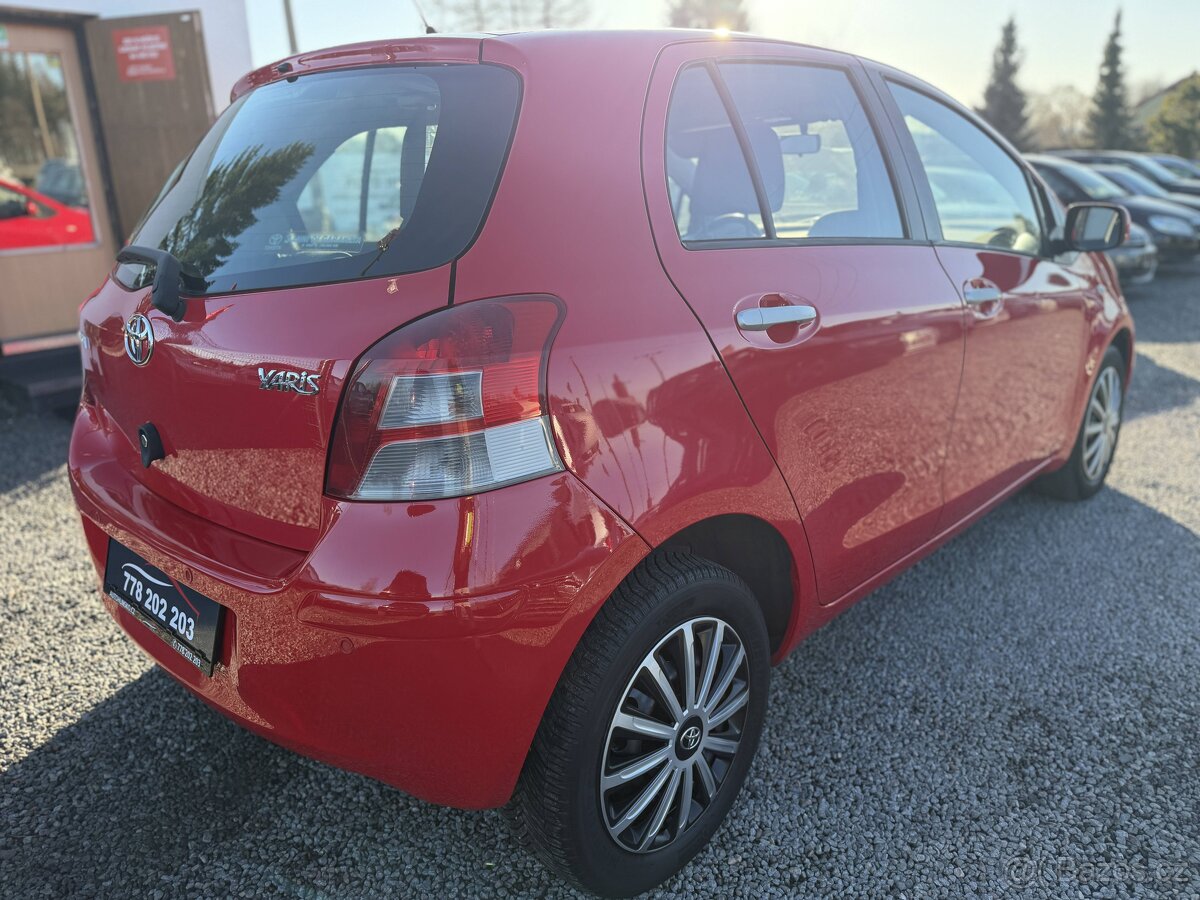 Toyota Yaris 1.3 VVT-i 73kw Automat - 9