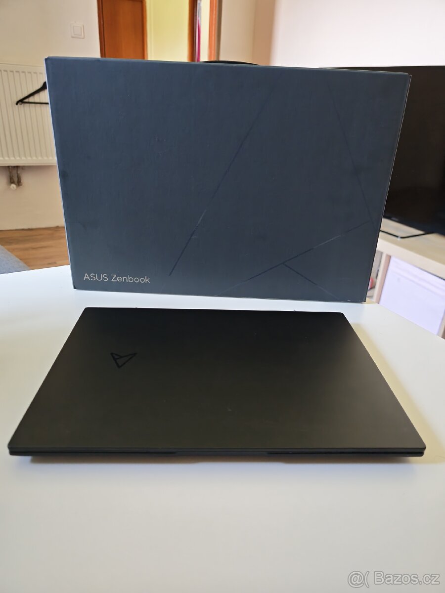 Asus Zenbook 14 OLED - 9