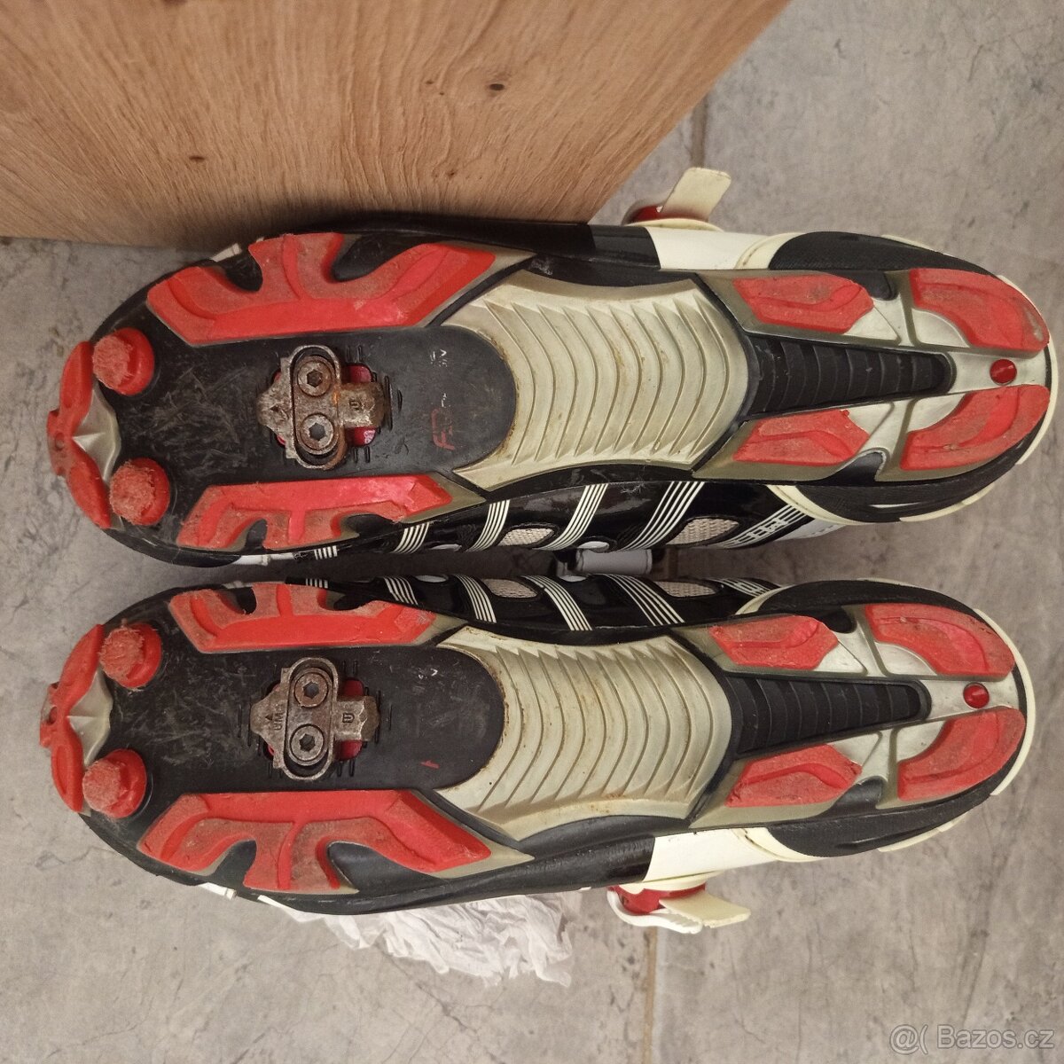 Tretry Force MTB Hard černo/bílé - 9