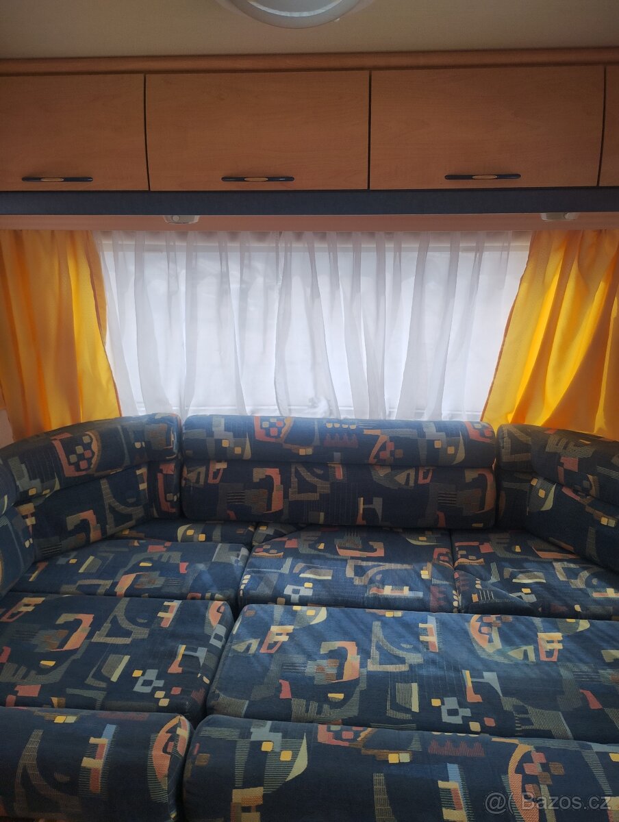 Obytný přívěs karavan - 9
