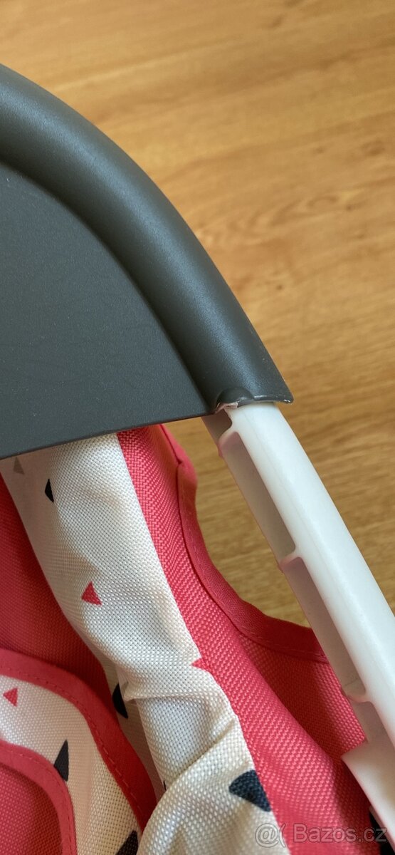 Jídelní židlička pro panenky - 9