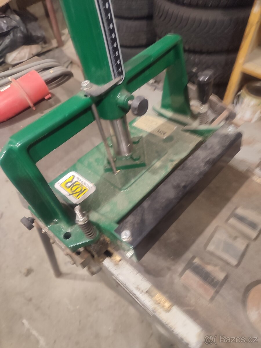 Srovnávací frézka KDR 250S s přídavným zařízením - 9